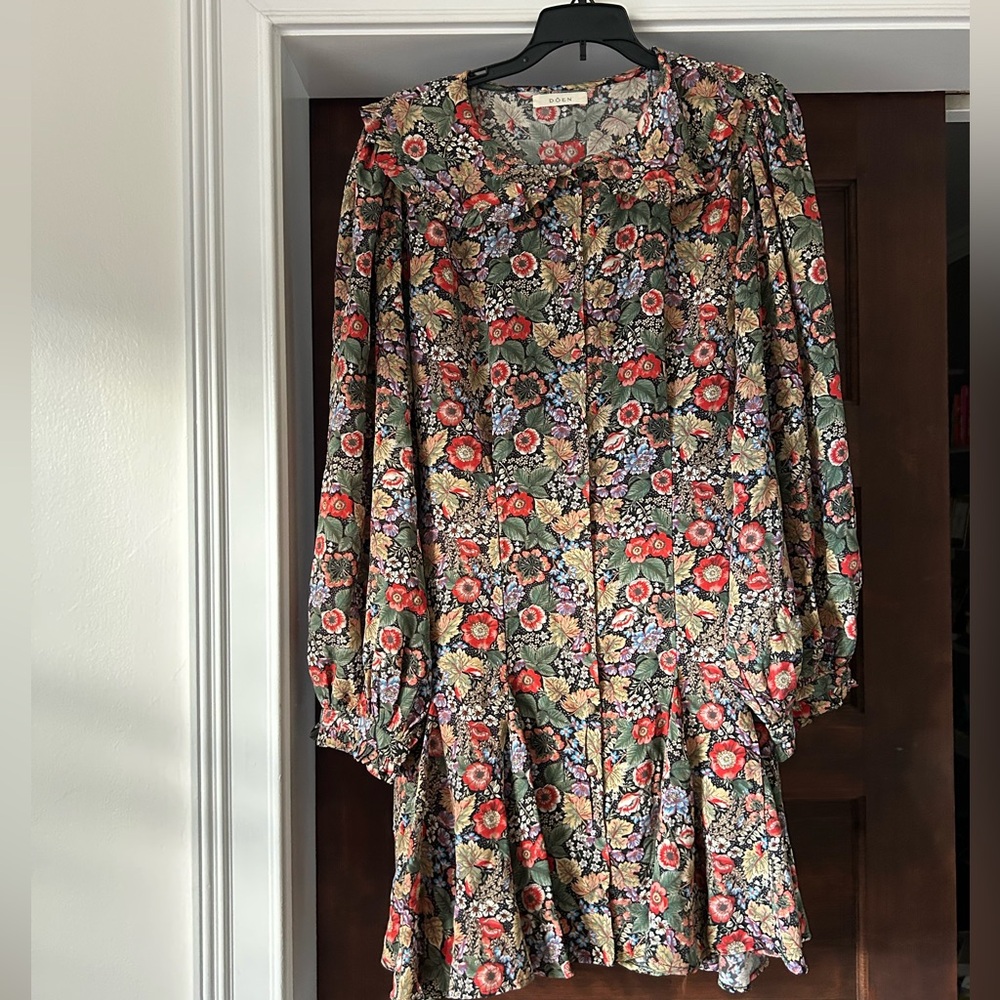 Doen Silk Camden Mini Dress in Wildberry Thicket Floral, size L